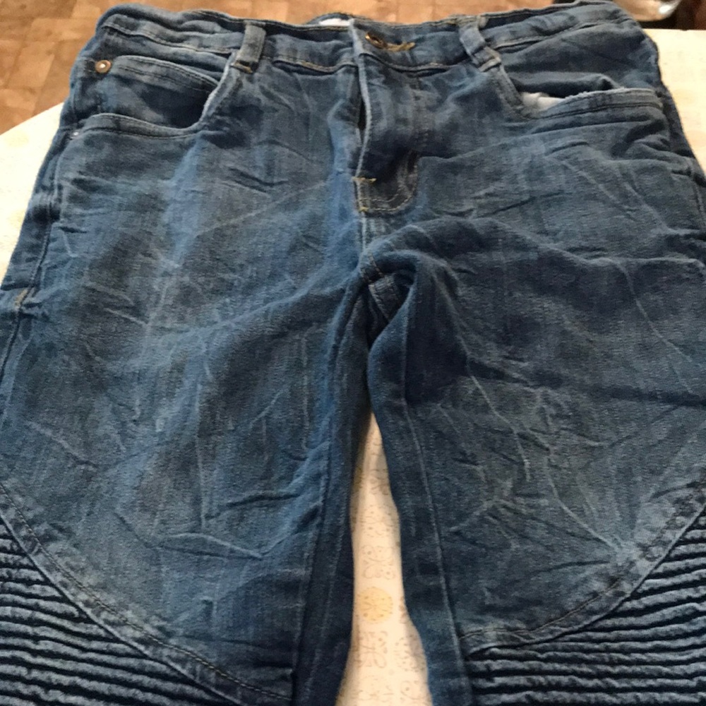 Used, great condition, size 10 skinny jeans for boys